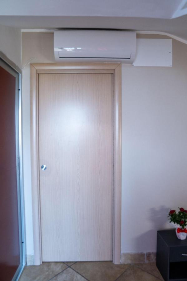 Attic A31 Apartament Rooftop Deluxe Santa Maria Capua Vetere Dış mekan fotoğraf