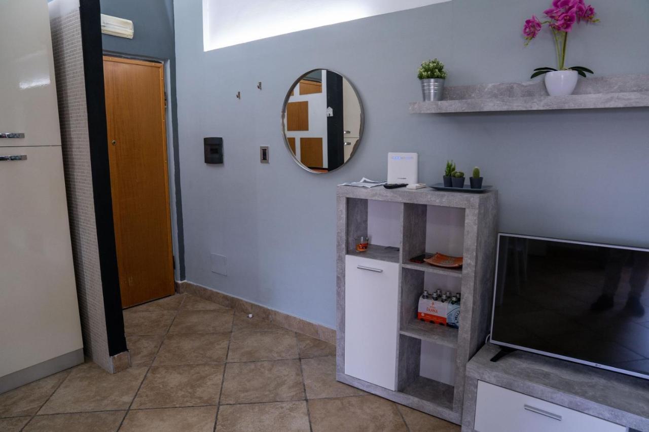 Attic A31 Apartament Rooftop Deluxe Santa Maria Capua Vetere Dış mekan fotoğraf